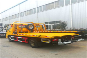 建华附近拖车救援搭电